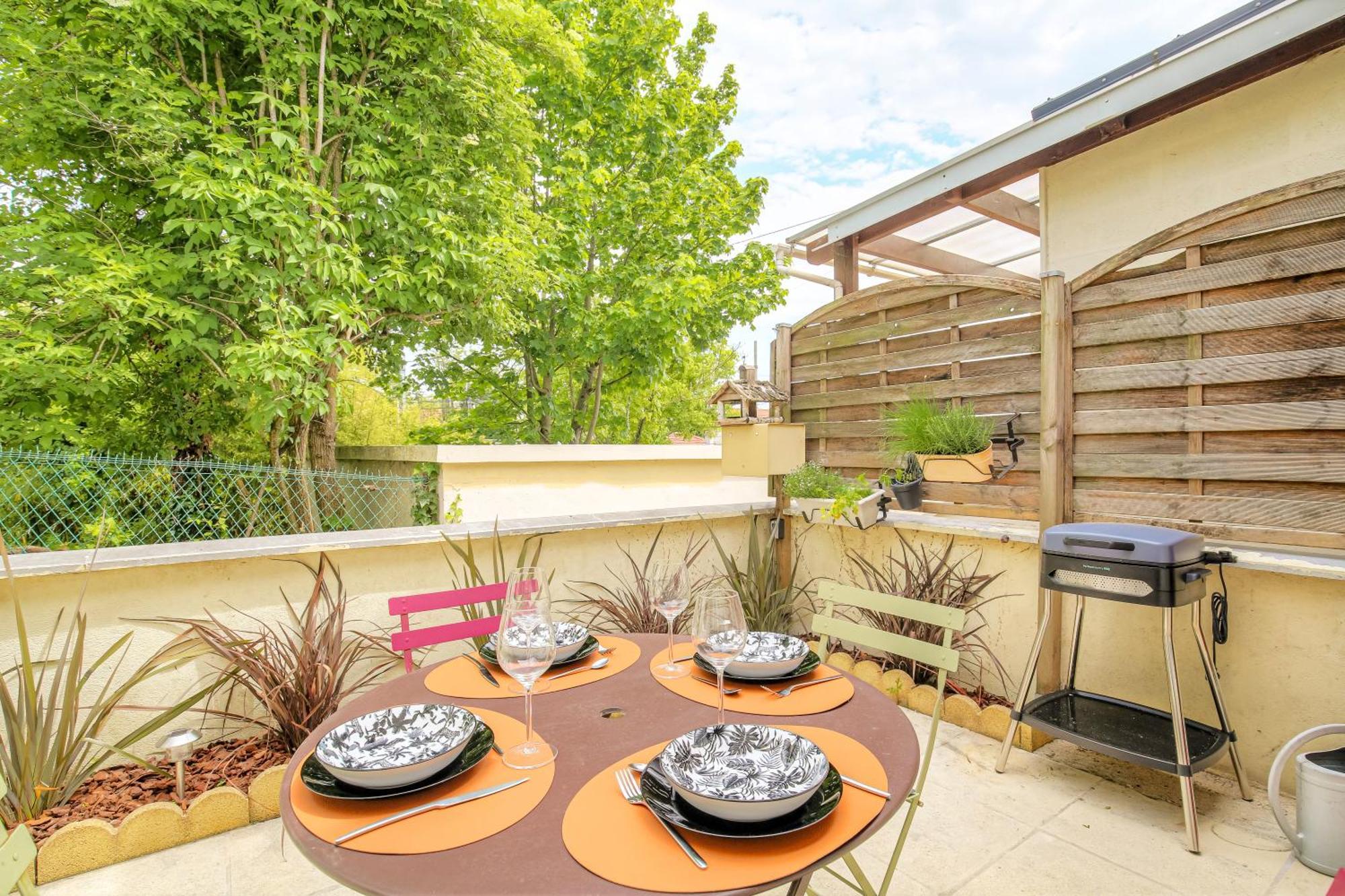 Maison Cosy Avec Terrasse A 15 Minutes De Lyon Et Wifi Rillieux-la-Pape 외부 사진